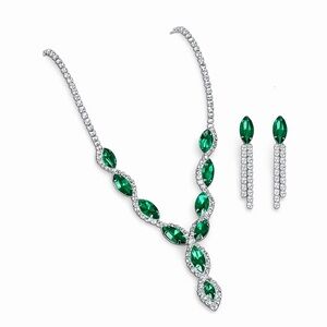 NEW Green and White Crystal/Rhinestone Necklace and Earring Set